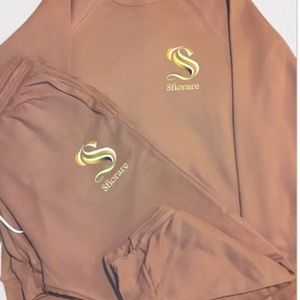 Women 2 piece joggers and sweatshirt set